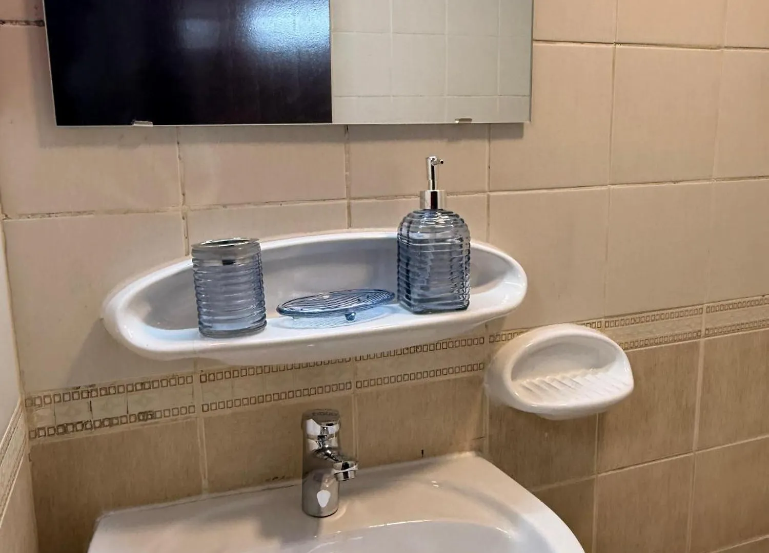 Appartamento Premium Furnished Studio Sharjah